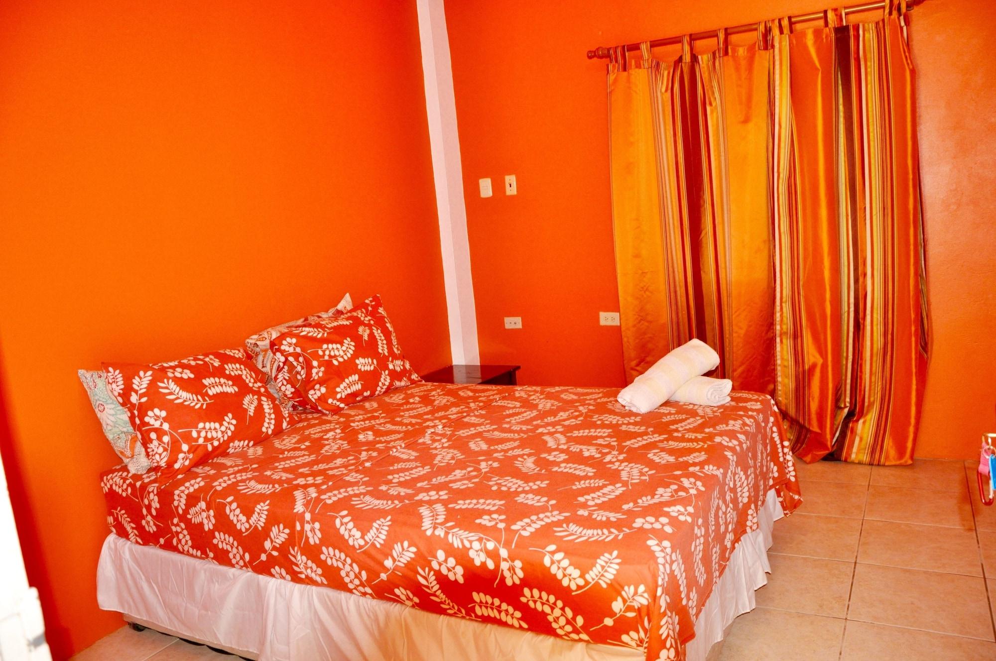 Fish Tobago Guesthouse Buccoo Extérieur photo